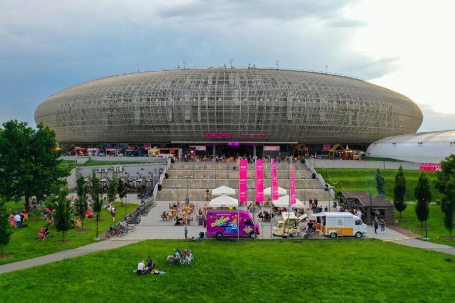 Tauron Arena Apartment With Garage - Krakow Lema 外观 照片